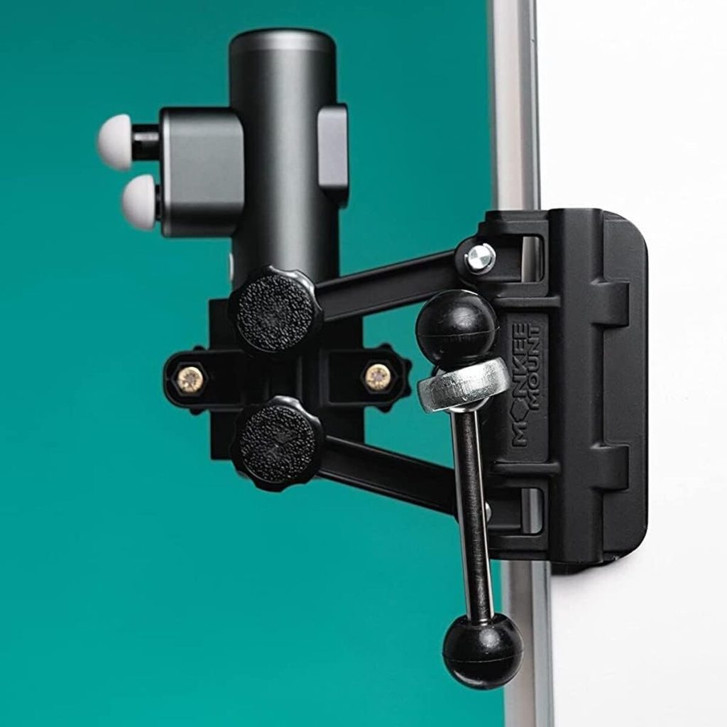 Test du Monkee Mount : support mains libres pour pistolet de massage