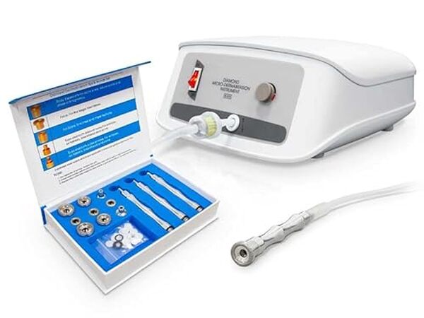 Découvrez notre test détaillé de l'équipement de microdermabrasion QUIRUMED à pointe de diamant : performances, avantages et résultats pour votre peau. 